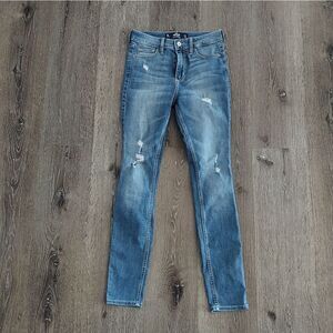 Hollister High-Rise Super Skinny Jeans W24 L28